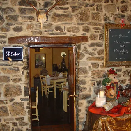 Hotel Le Ry D'ave Ave-et-Auffe